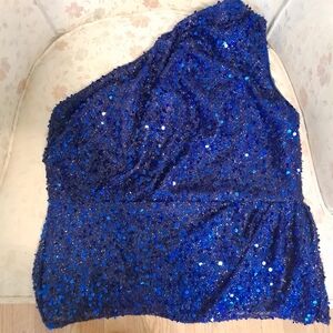 Sparkling One-Shoulder Sequin Top